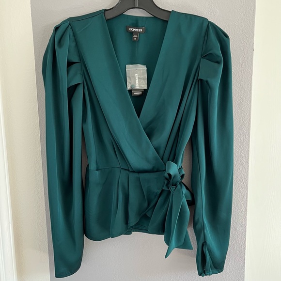 Express Green Satin Pleated Sleeve Wrap Front Bow Top - Picture 4 of 9